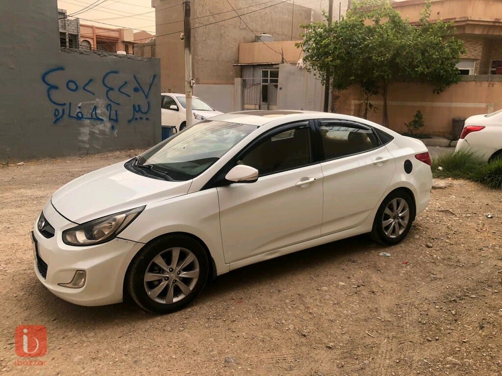 Hyundai Accent GLS TOP 7