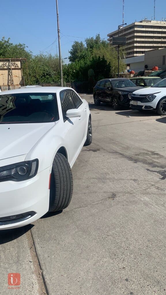 Chrysler 300 S 4