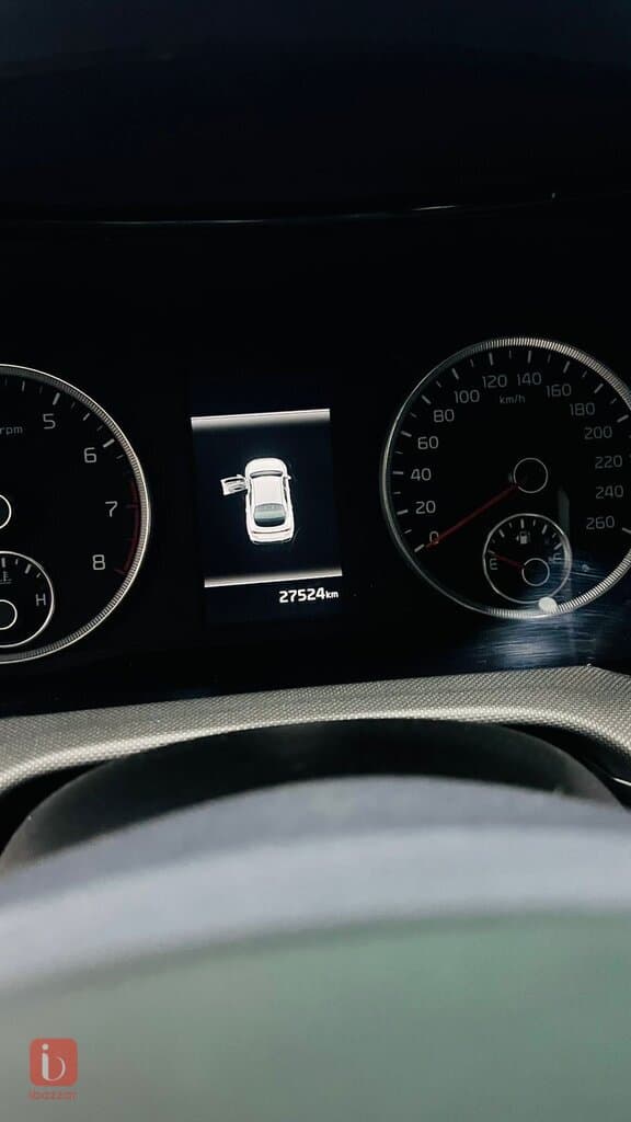 KIA K5 LX 12