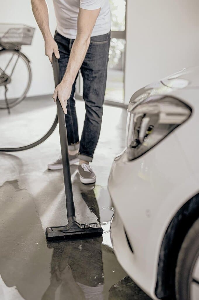 Karcher Vacuum Cleaner - WD5s 4