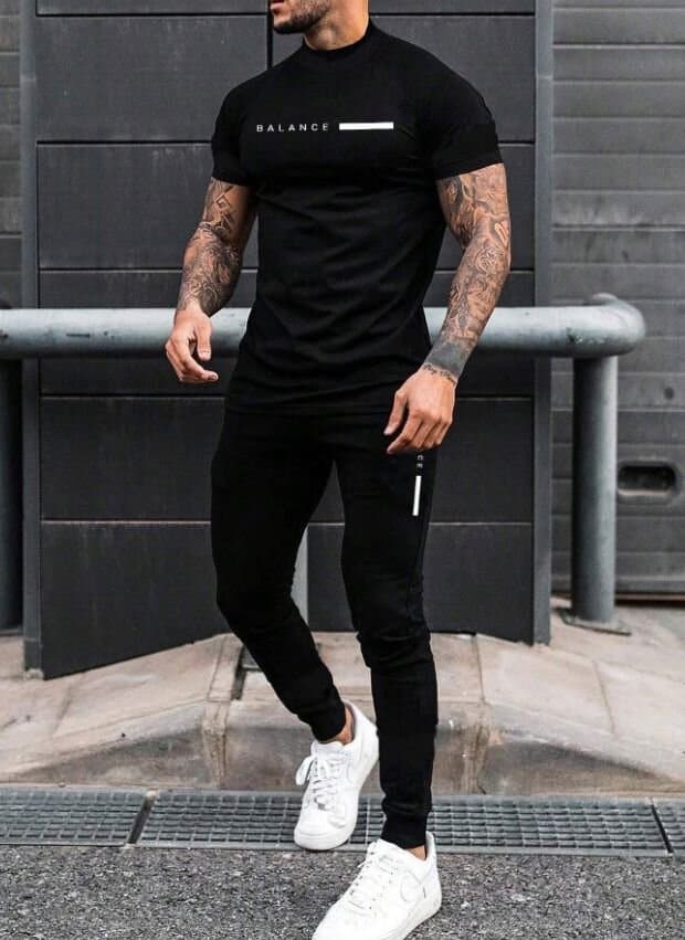 SHEIN Manfinity Homme Men Letter Graphic Tee & Sweatpants