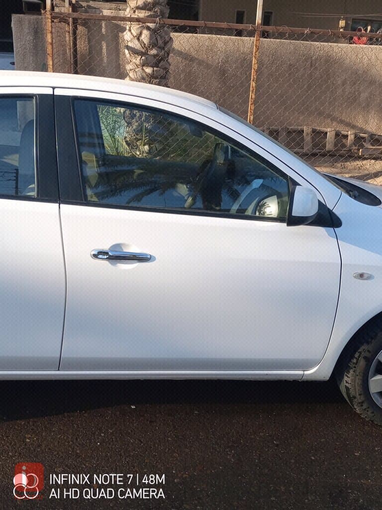 Nissan Sunny 8
