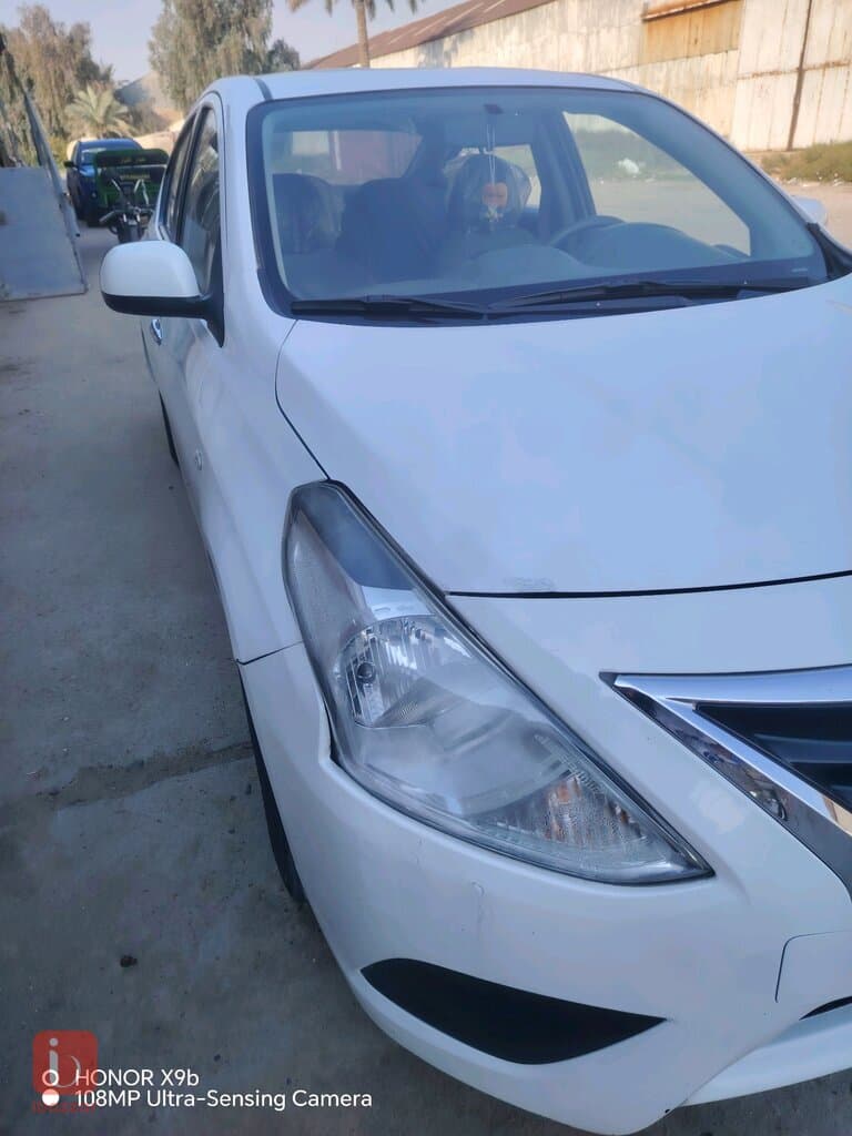 Nissan Sunny SV 9