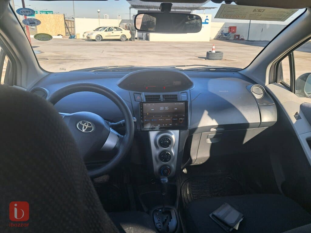 Toyota Yaris S 5