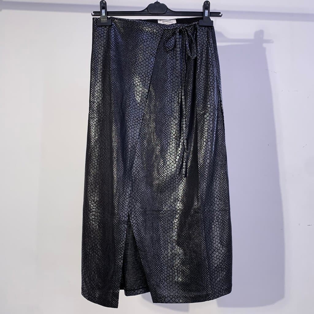 Busem Women's Skirt -Black (S)