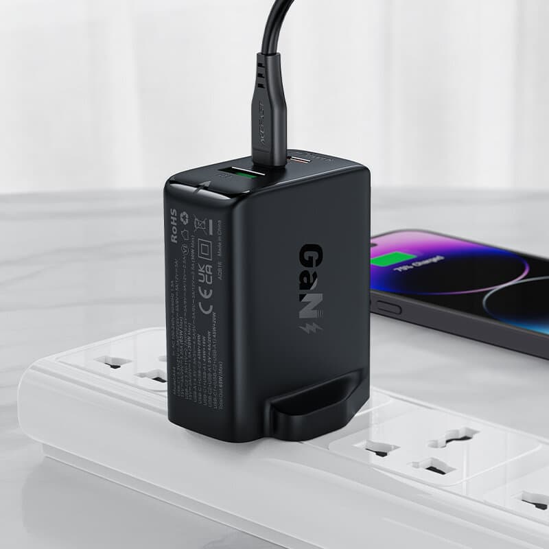 ACEFAST PD65W GaN (2×USB-C+USB-A) charger – Black 10