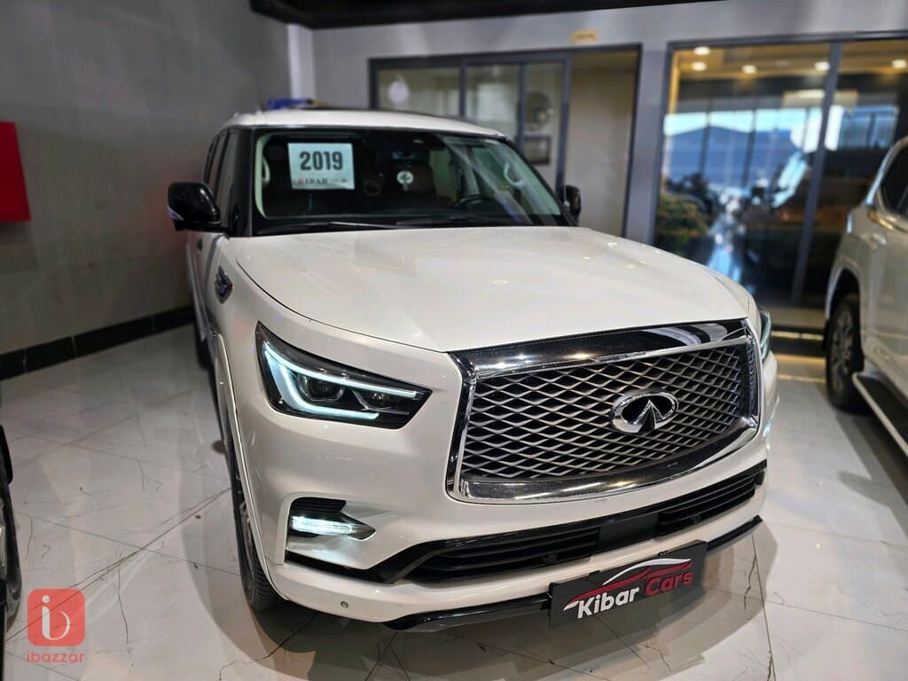 Infiniti QX80