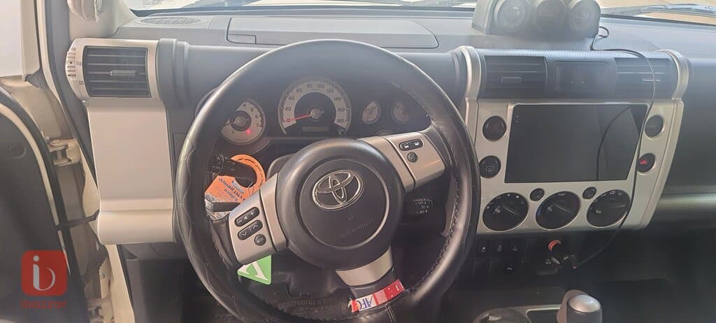 Toyota Fj Cruiser GXR 5