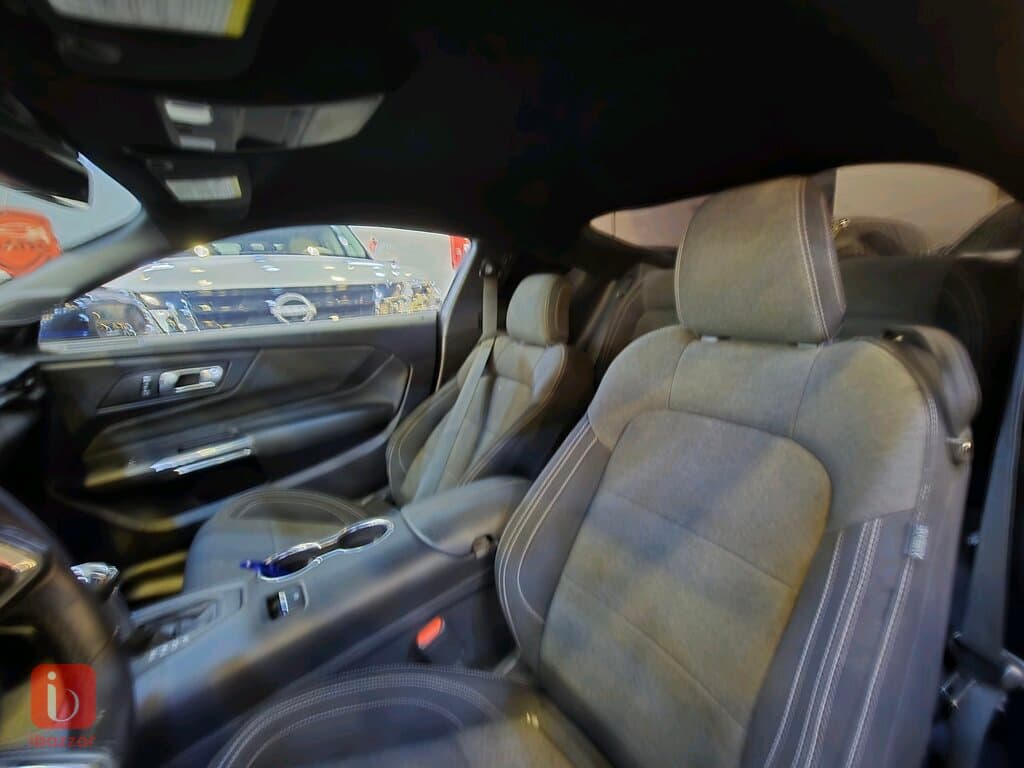 Ford Mustang GT 5