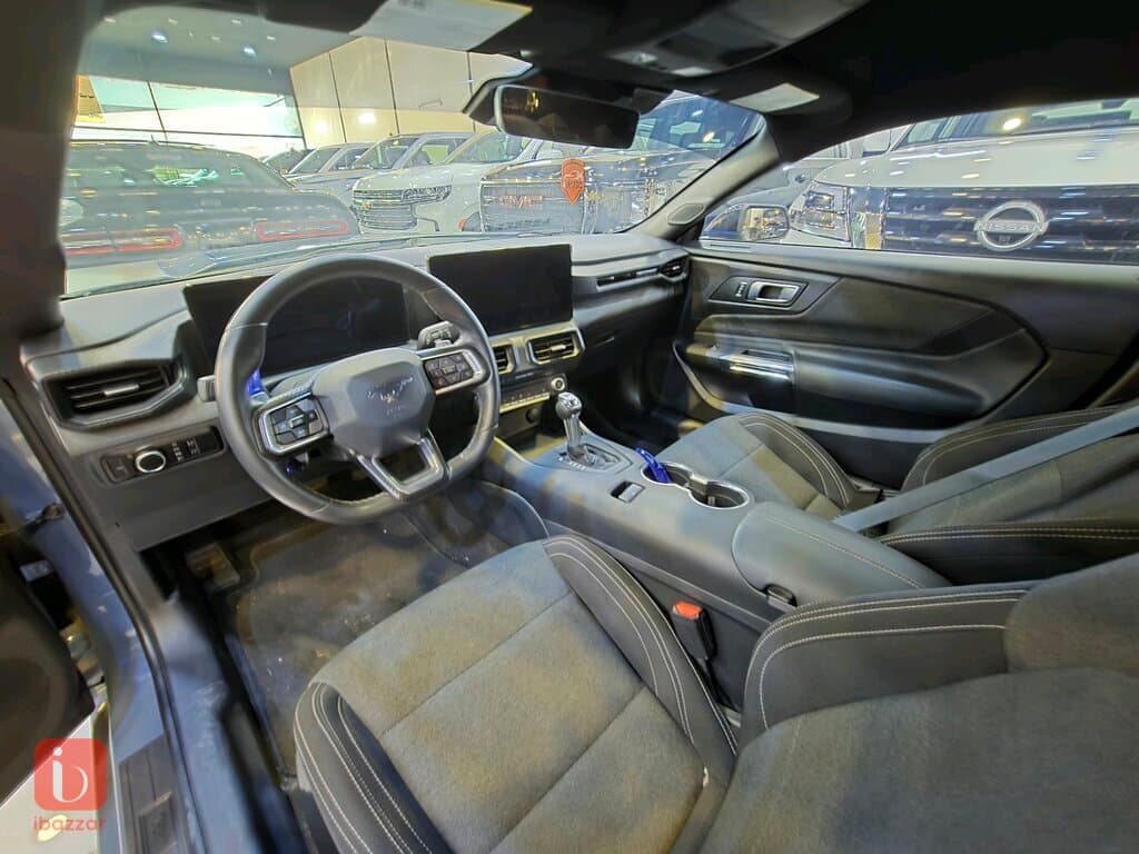Ford Mustang GT 6