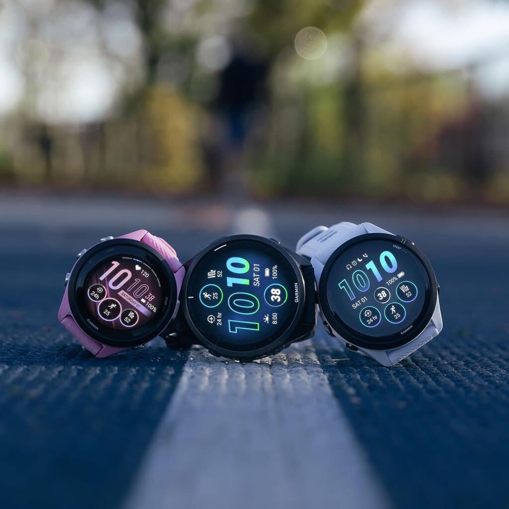 Garmin Forerunner® 570 Smartwatch 42mm - (Raspberry/Bone/Mango) 2