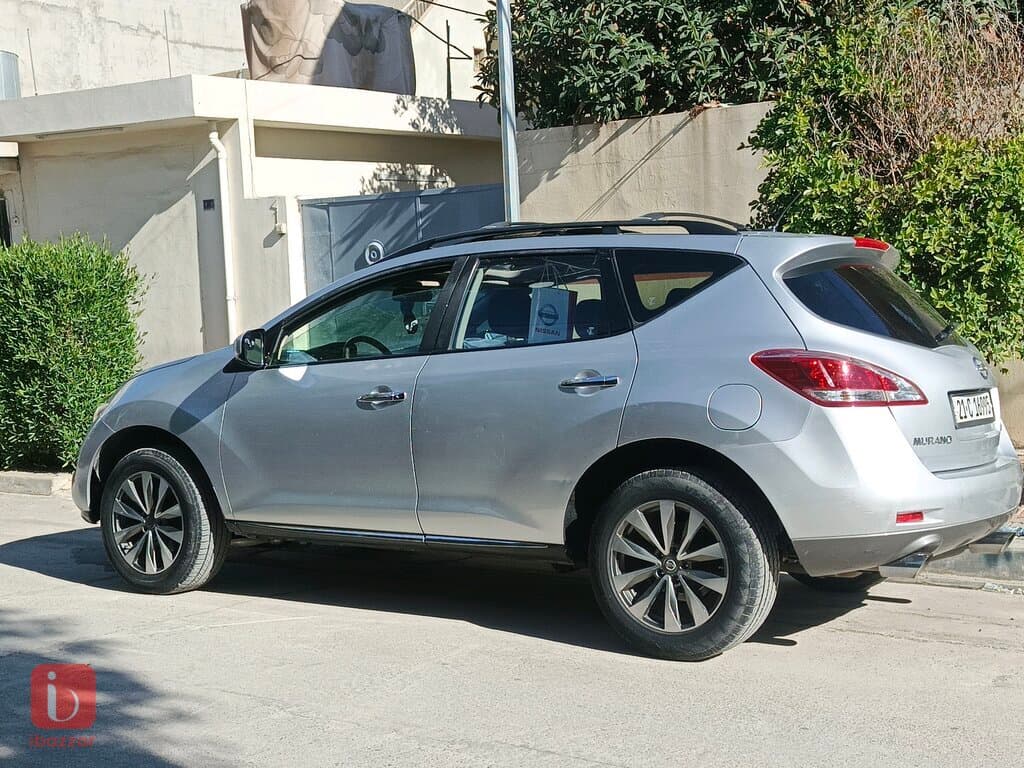 Nissan Murano SV 10