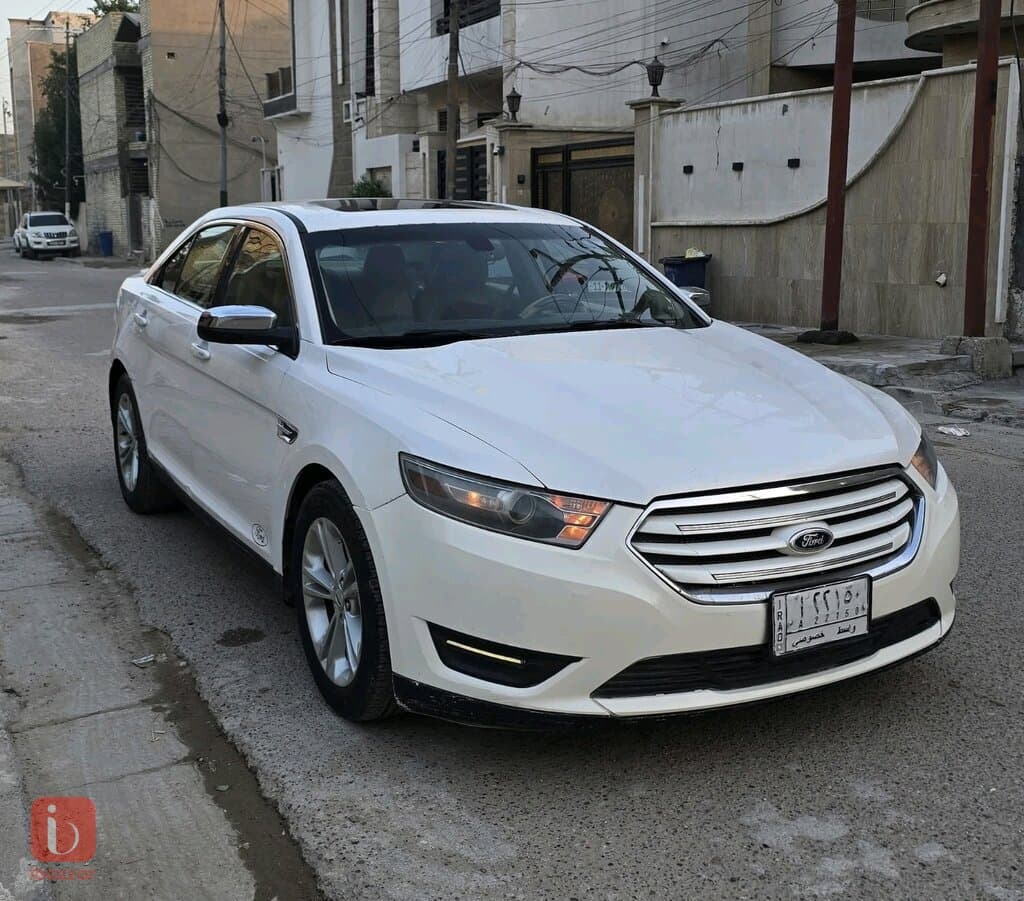 Ford Taurus Limited 1