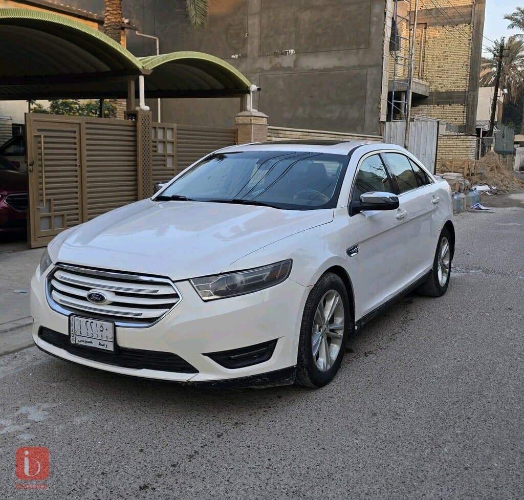 Ford Taurus Limited 18