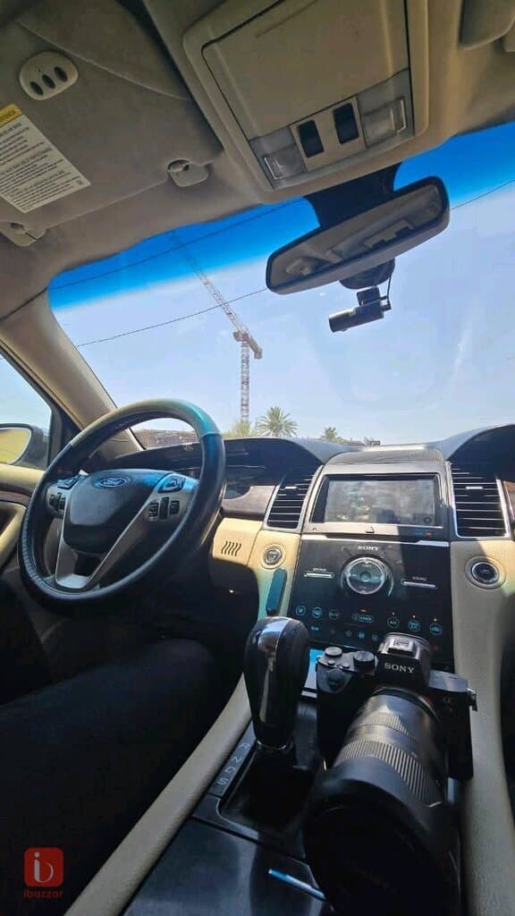 Ford Taurus Limited 8