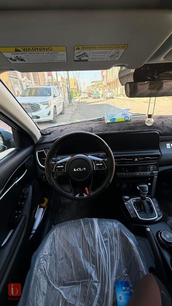 KIA Seltos EX 8