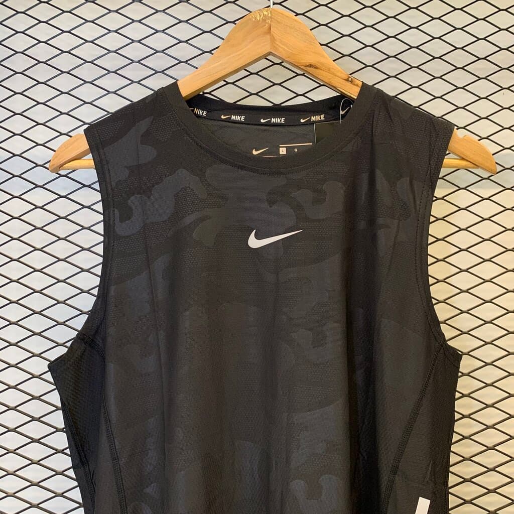 Nike Men's Sleeveless Workout Top - Black (M) 3