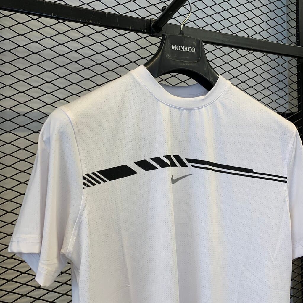 Nike Men's Activewear Top - White (M) 4