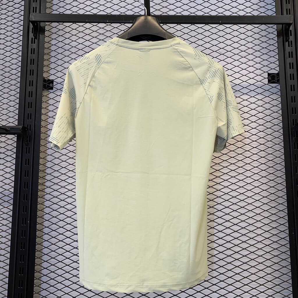 Nike Men's Activewear Top - Pistachio Green (M) 5