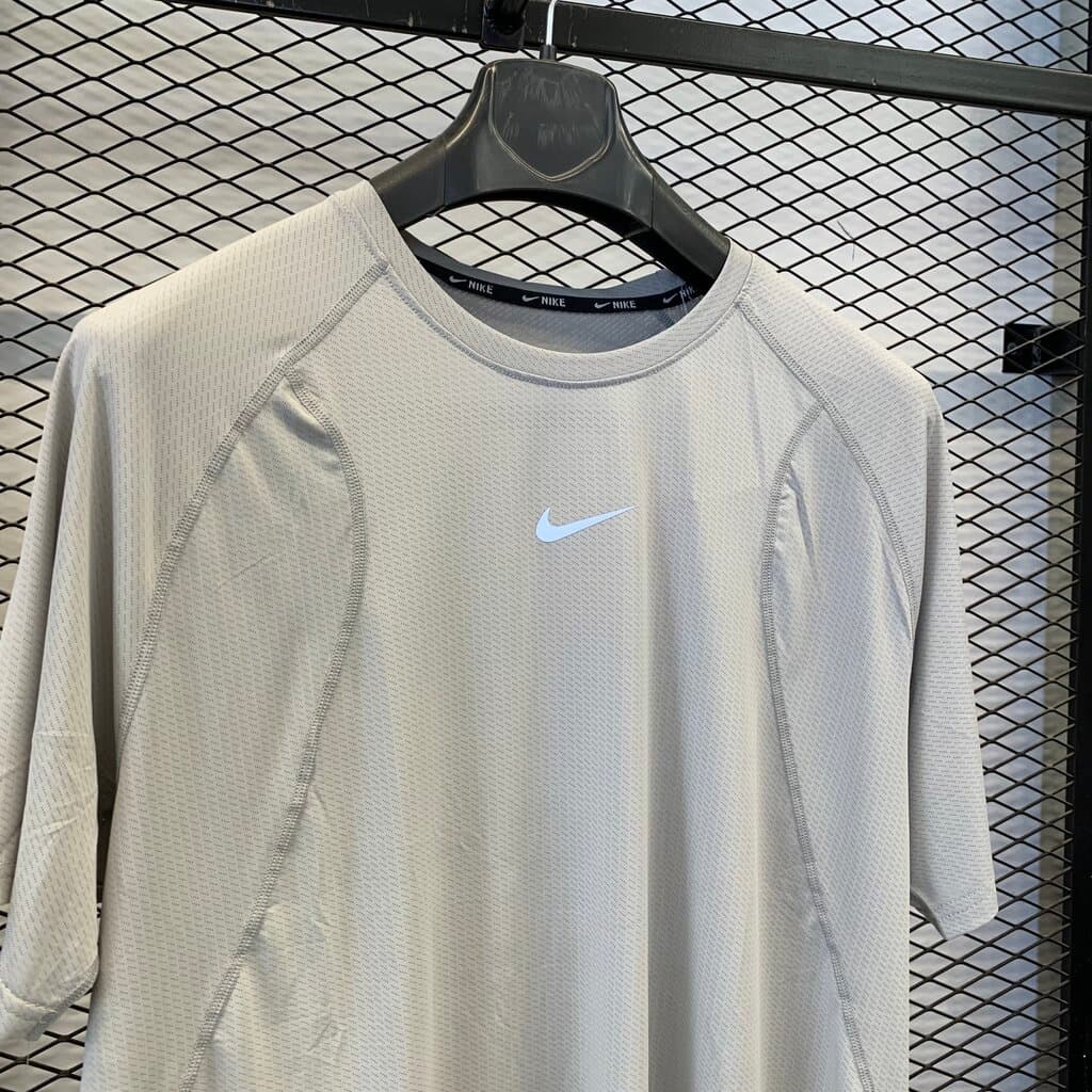 Nike Men's Activewear Top - Light Gray (3XL) 4