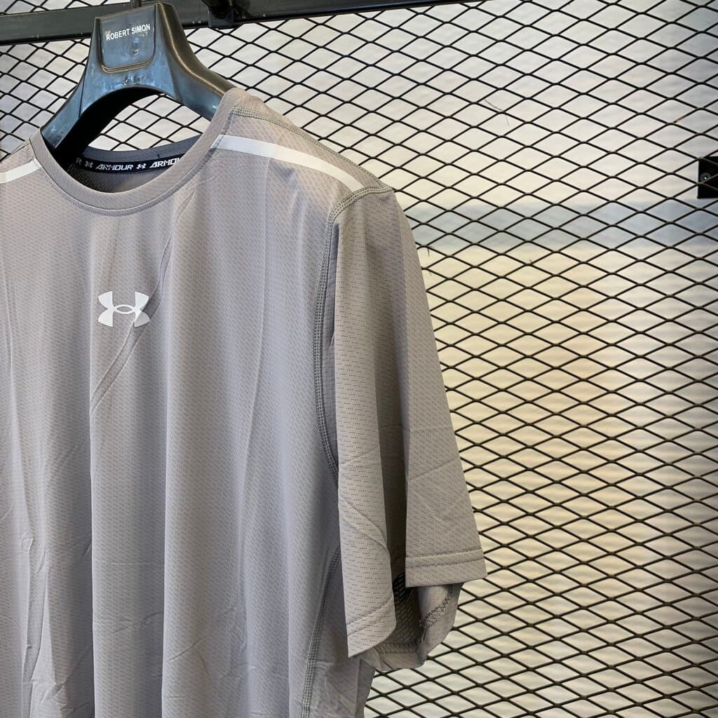 Under Armour Men's Activewear Top - Light Gray (2XL) 4