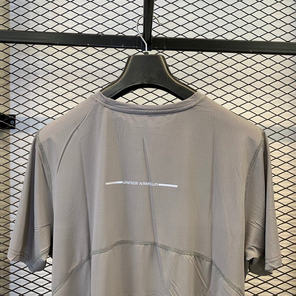 Under Armour Men's Activewear Top - Light Gray (2XL) 6