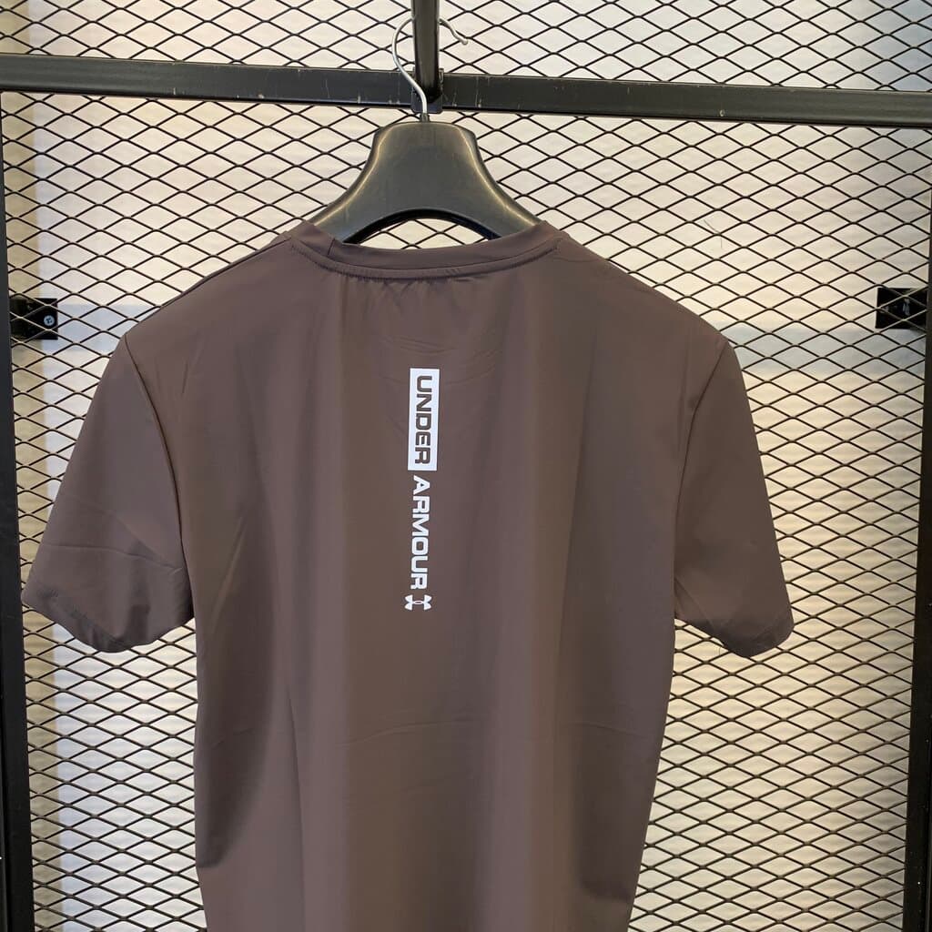 Under Armour Men's Activewear Top - Brown (M) 6
