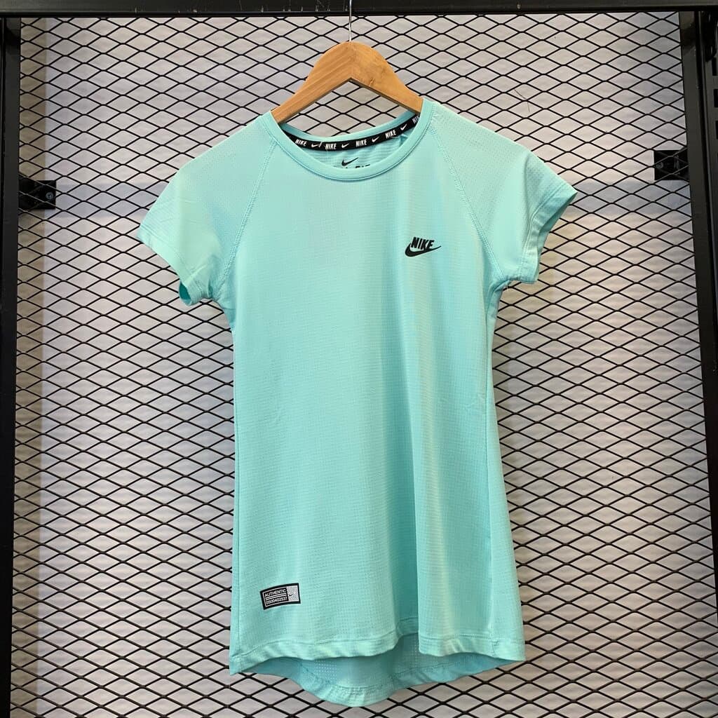 Nike Women's Activewear T - Shirt - Teal Blue (S)
