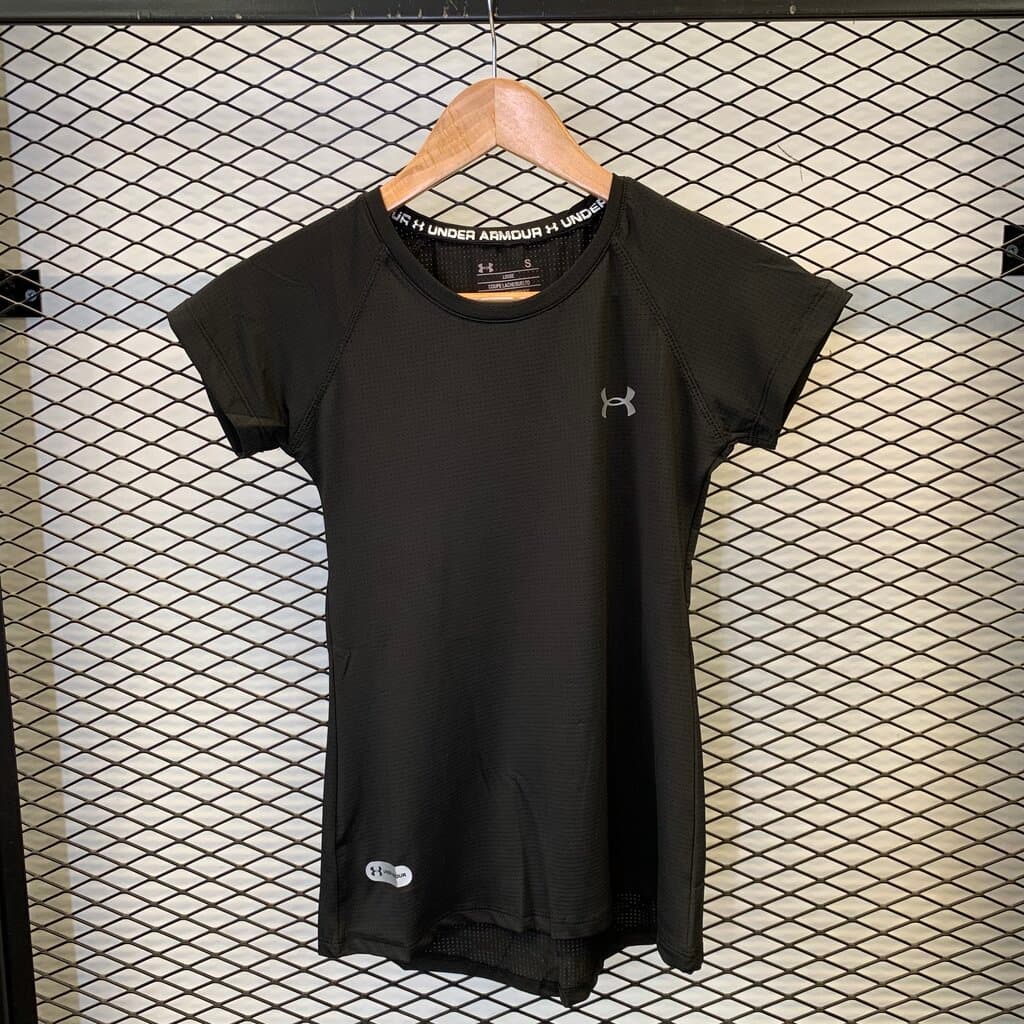 Under Armour Women's Activewear T - Shirt - Black (S) 2