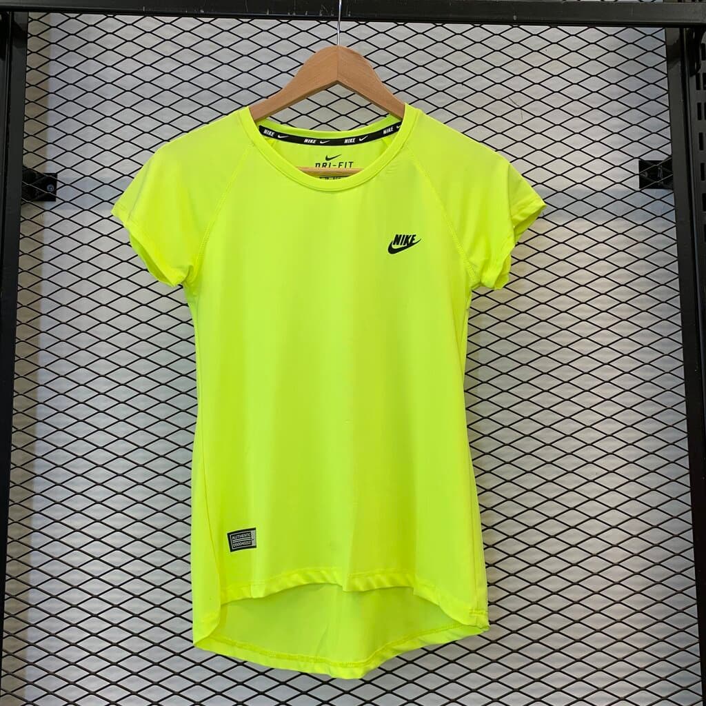 Nike Women's Activewear T - Shirt - Neon Yellow (S)