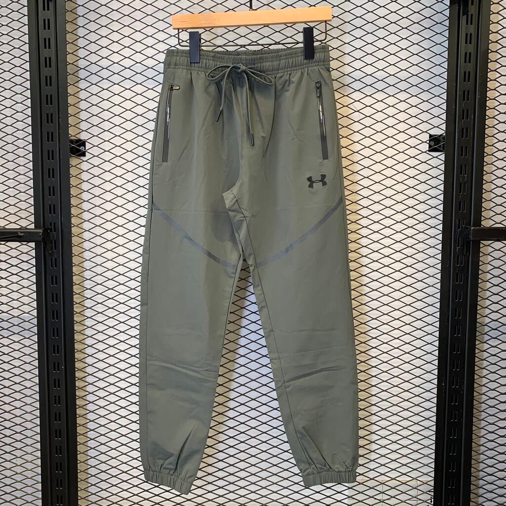 Under Armour Men's Tracksuit Bottoms - Olive Green (M) 2