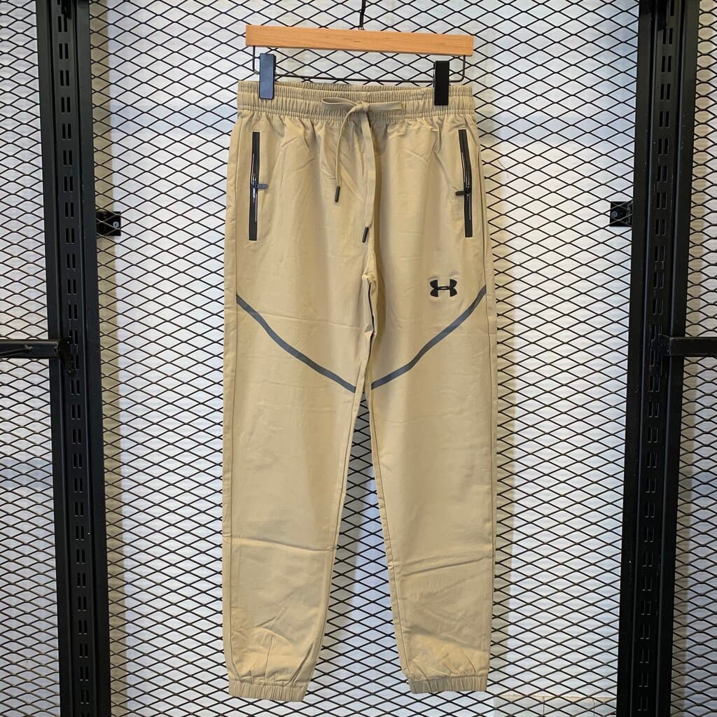 Under Armour Men's Tracksuit Bottoms - Beige (M) 2