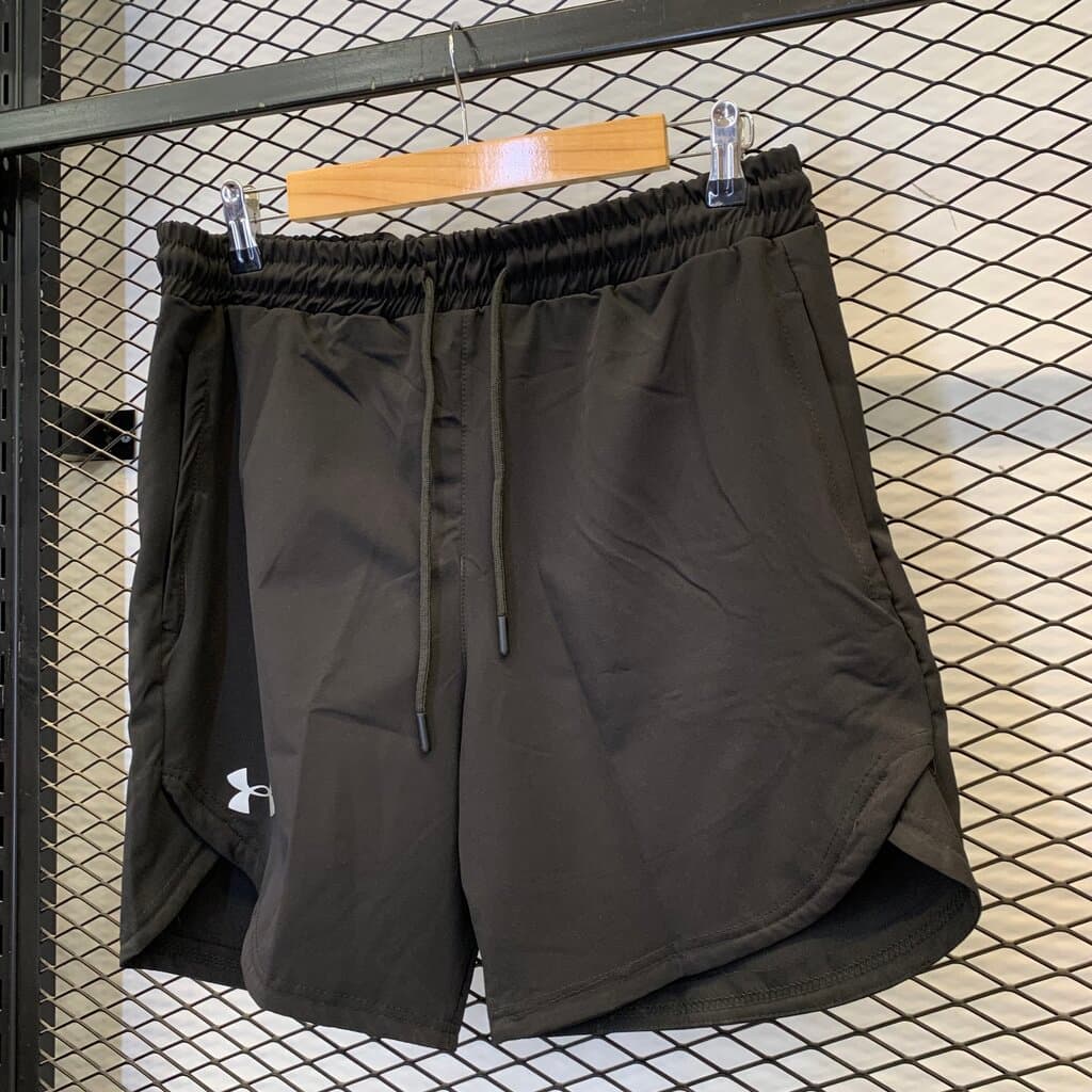 Under Armour Men's Athletic Shorts - Black (M) 2