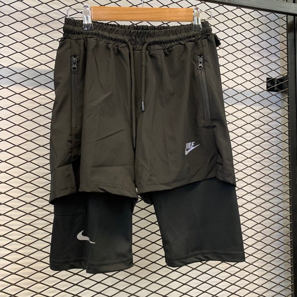 Nike Men's Athletic Shorts - Black (M) 5
