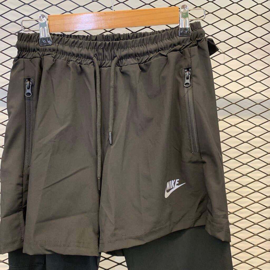 Nike Men's Athletic Shorts - Black (M) 4