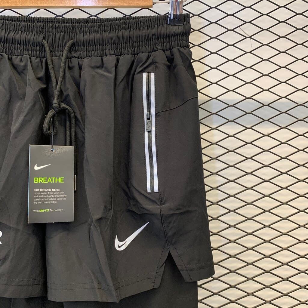 Nike Men's Athletic Shorts and Leggings - Black (M) 4