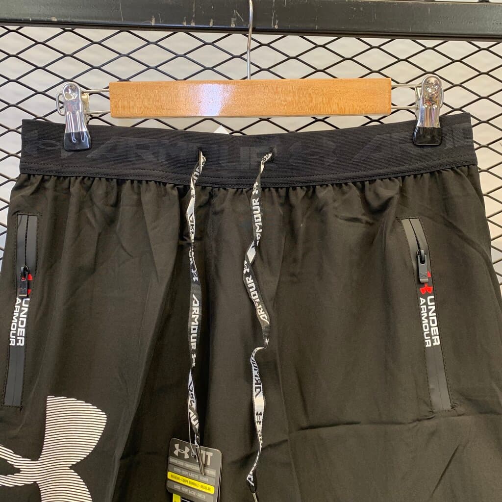 Under Armour Men's Athletic Shorts - Black (M) 4