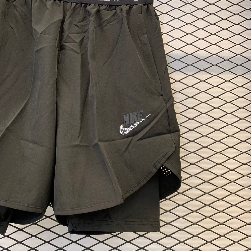Nike Men's Athletic Shorts - Black (M) 3