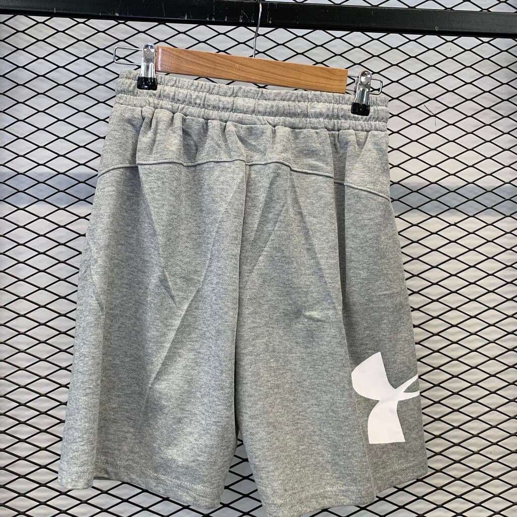 Under Armour Men's Athletic Shorts - Gray (M) 7