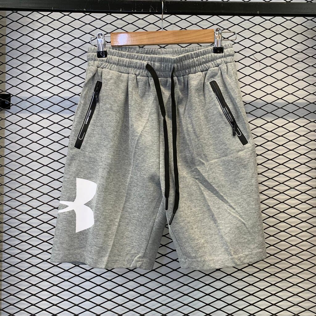 Under Armour Men's Athletic Shorts - Gray (M) 2