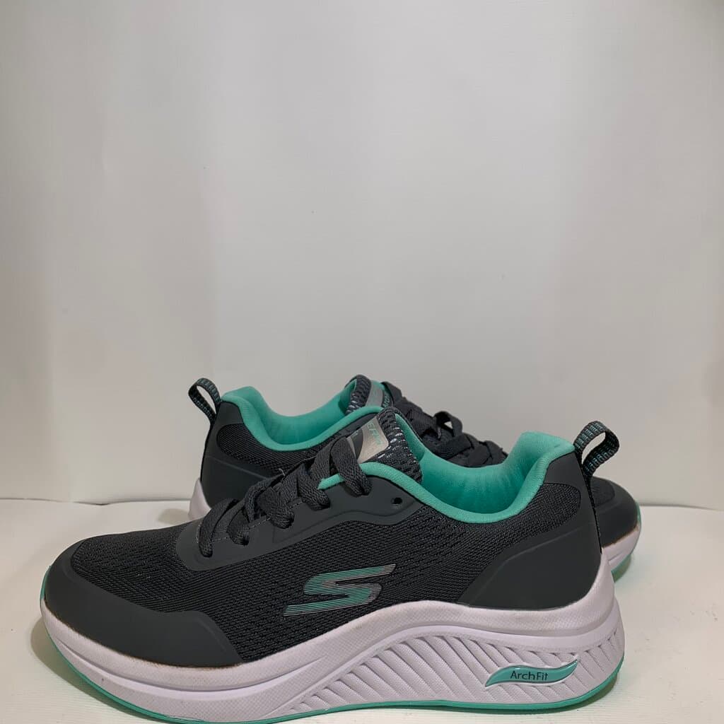 Skechers Women's Sneakers - Gray (40) 6