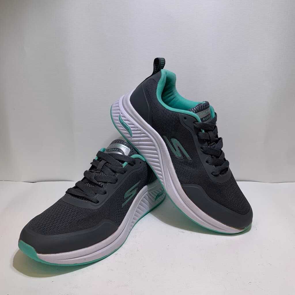 Skechers Women's Sneakers - Gray (40)