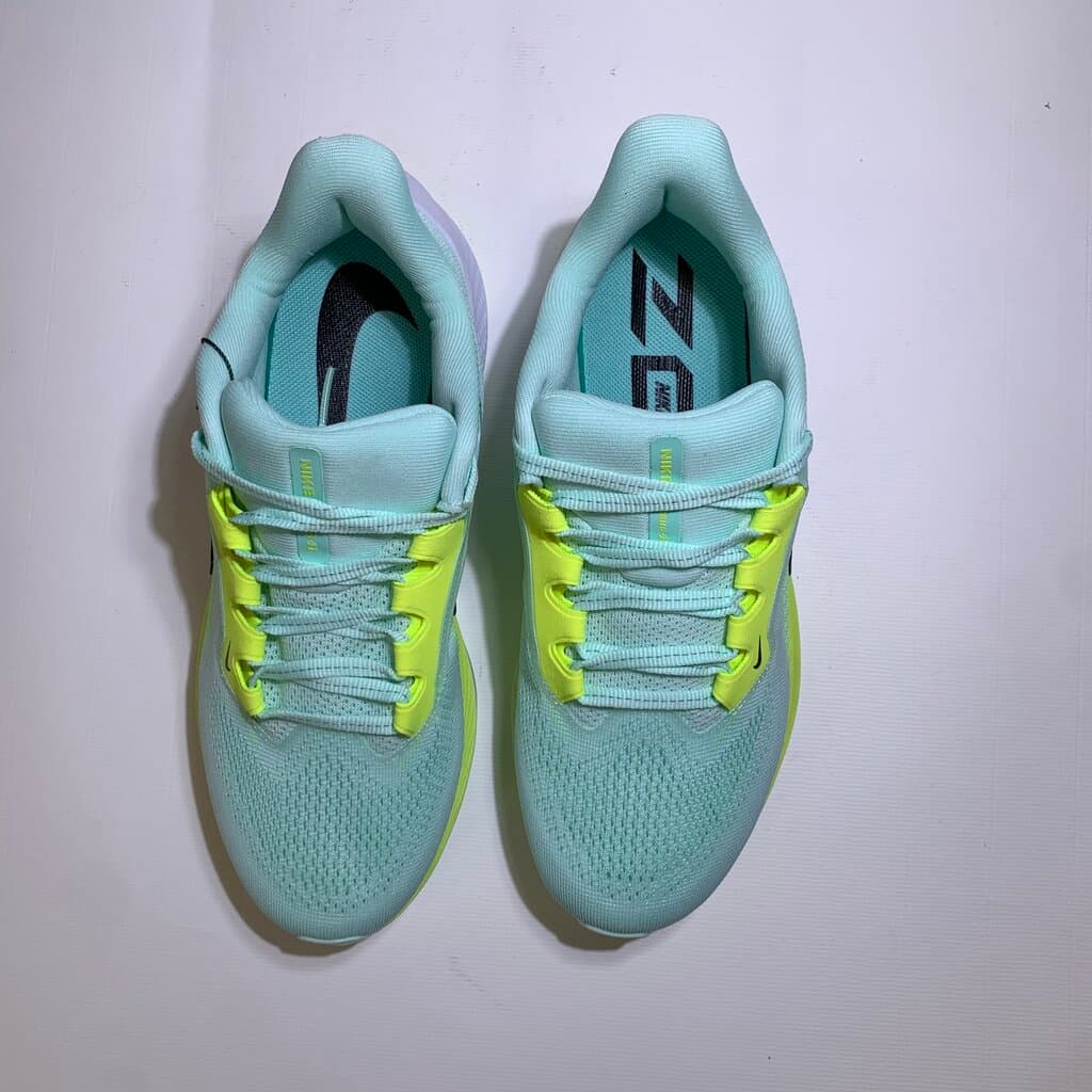 Nike Women's Sneakers - Light Green (40) 4
