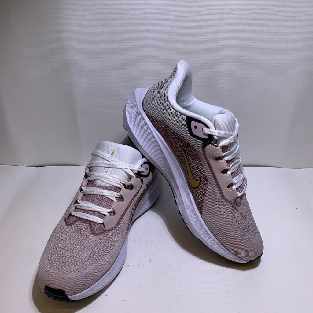 Nike Women's Sneakers - Light Brown (40) 2