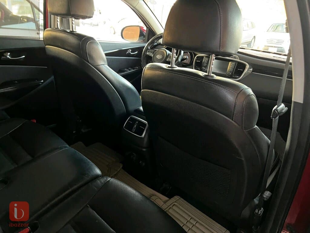 KIA Sorento EX 2