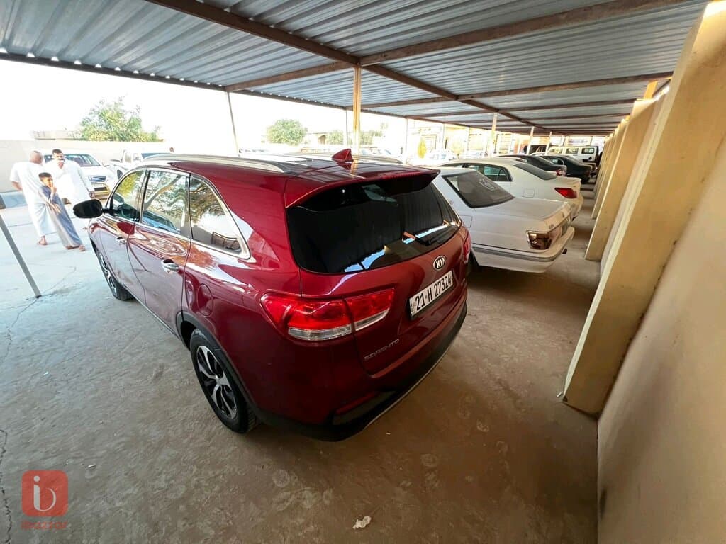 KIA Sorento EX 3