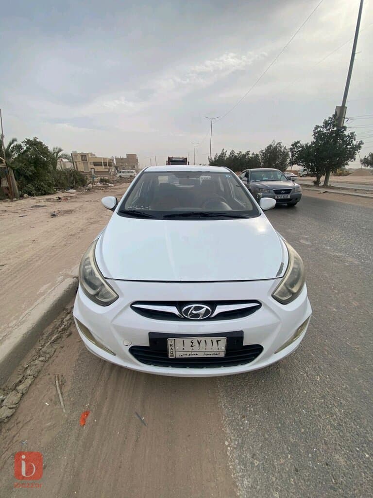 Hyundai Accent GLS TOP 8