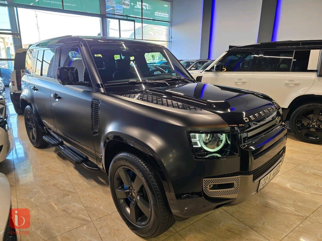 Land Rover Defender 110