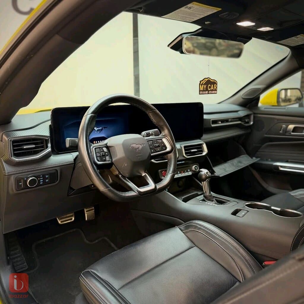 Ford Mustang GT 7