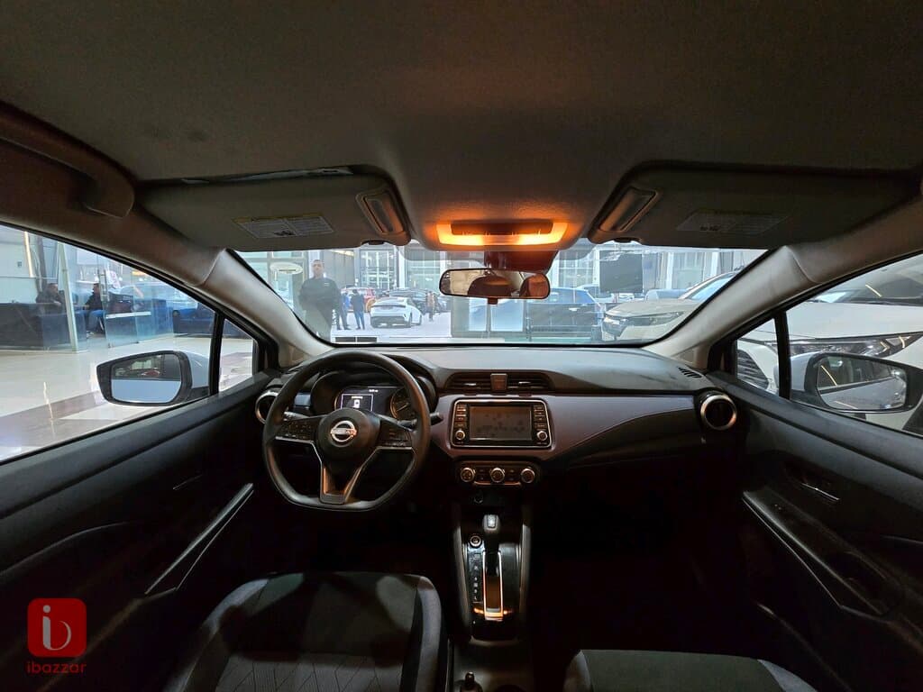 Nissan Versa 6